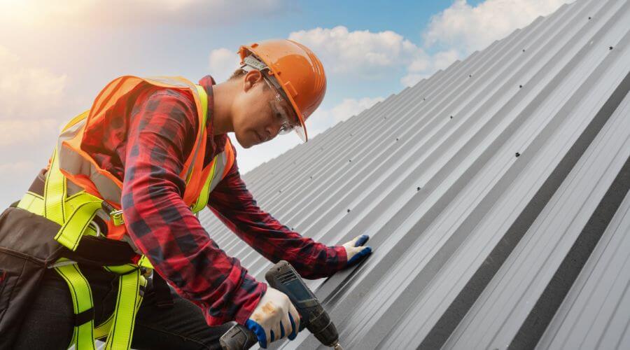 GAF certified roofer in Tribune, KS